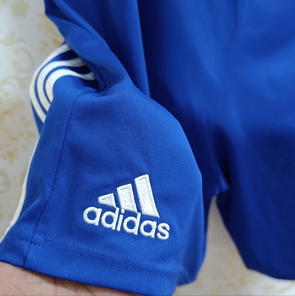 Adidas - Picture 4 of 7